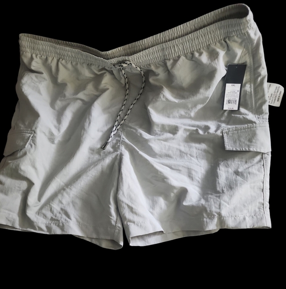 Mens Navy Striped Goodfellow T-Shirt and Original Use Grey Cargo Shorts Set XXL - Picture 2 of 8